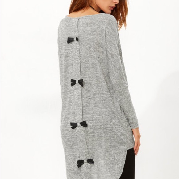 LAST! Grey Knit Bow Back High Low T-shirt💋 - Picture 2 of 5